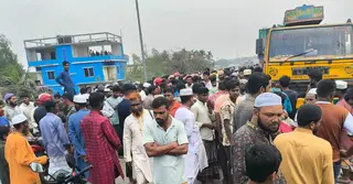 শেরপুরে ট্রাকচাপায় বাবা ছেলের মৃত্যু